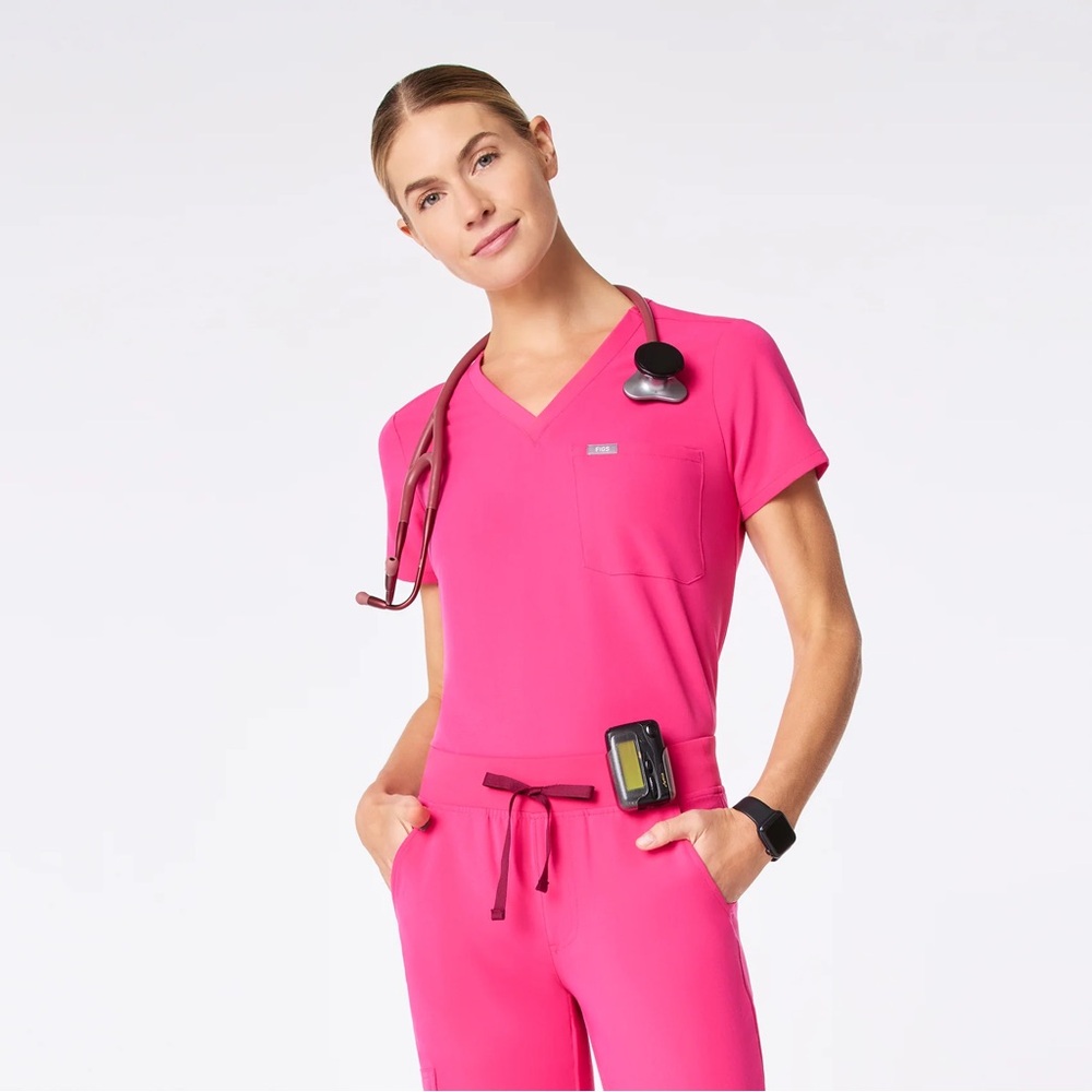 NWT Figs Women's Shocking Pink Catarina Top and Zamora Joggers Set Size S - Picture 5 of 16